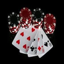 Simbol keamanan dan proteksi data pribadi pengguna epicwin88 saat login.